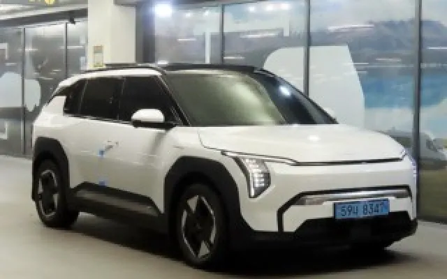 EV3 중고차 EV3 롱레인지 2WD 매물 사진 8 - 2024/10 12,598km